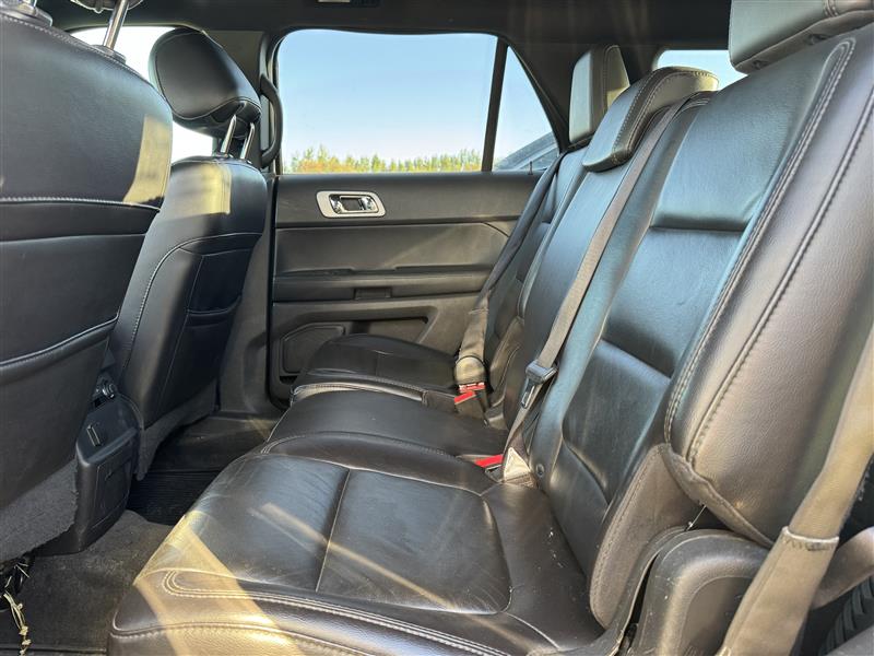 2013 Ford Explorer (R)(H)(7) XLT 4WD - 15