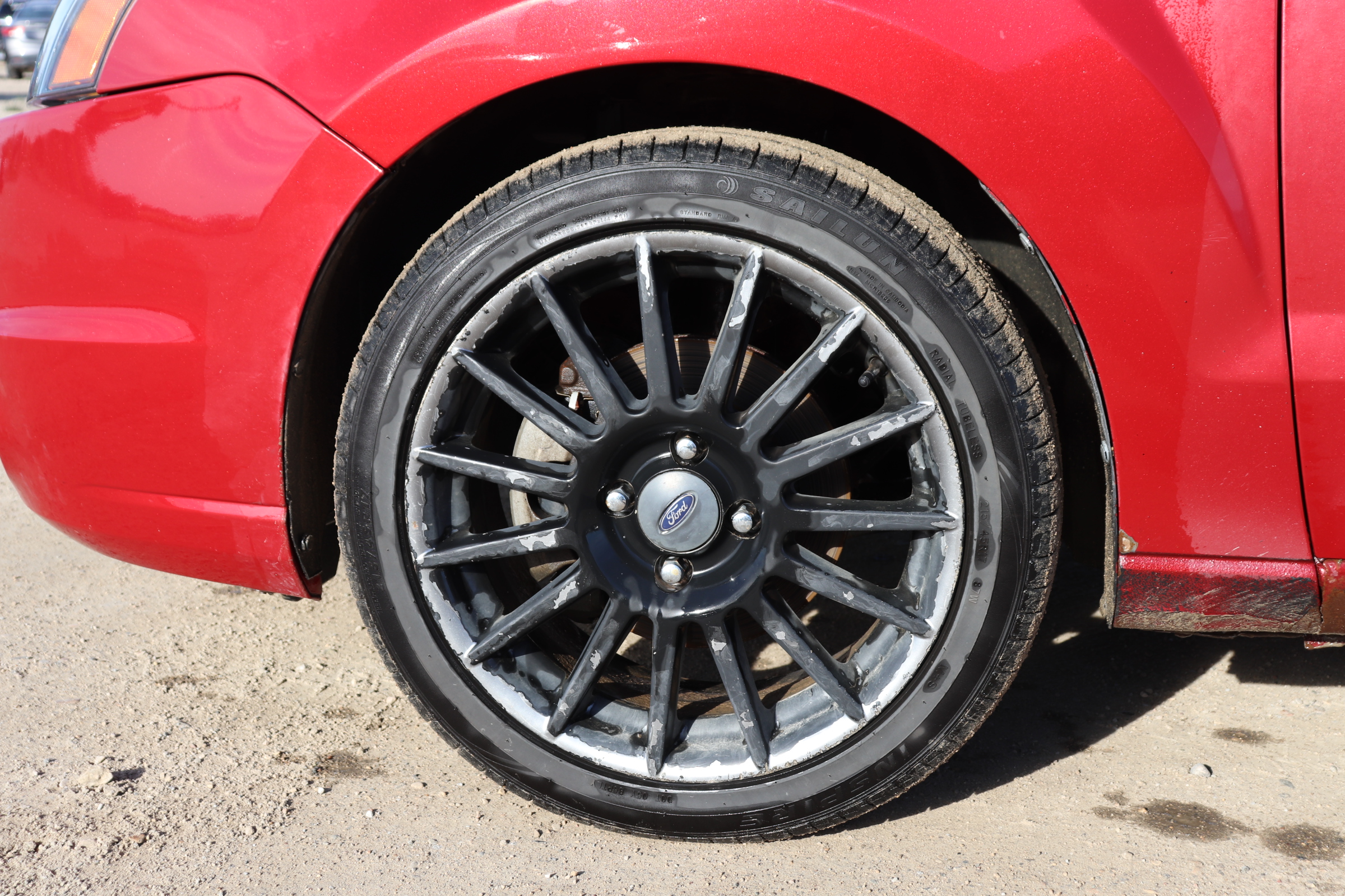 2010 Ford Focus (R)(C)(5) SES Sedan - 9