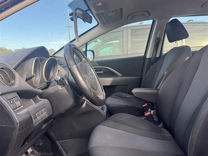 2013 Mazda MAZDA5 (G)(F)(7) Touring - 13