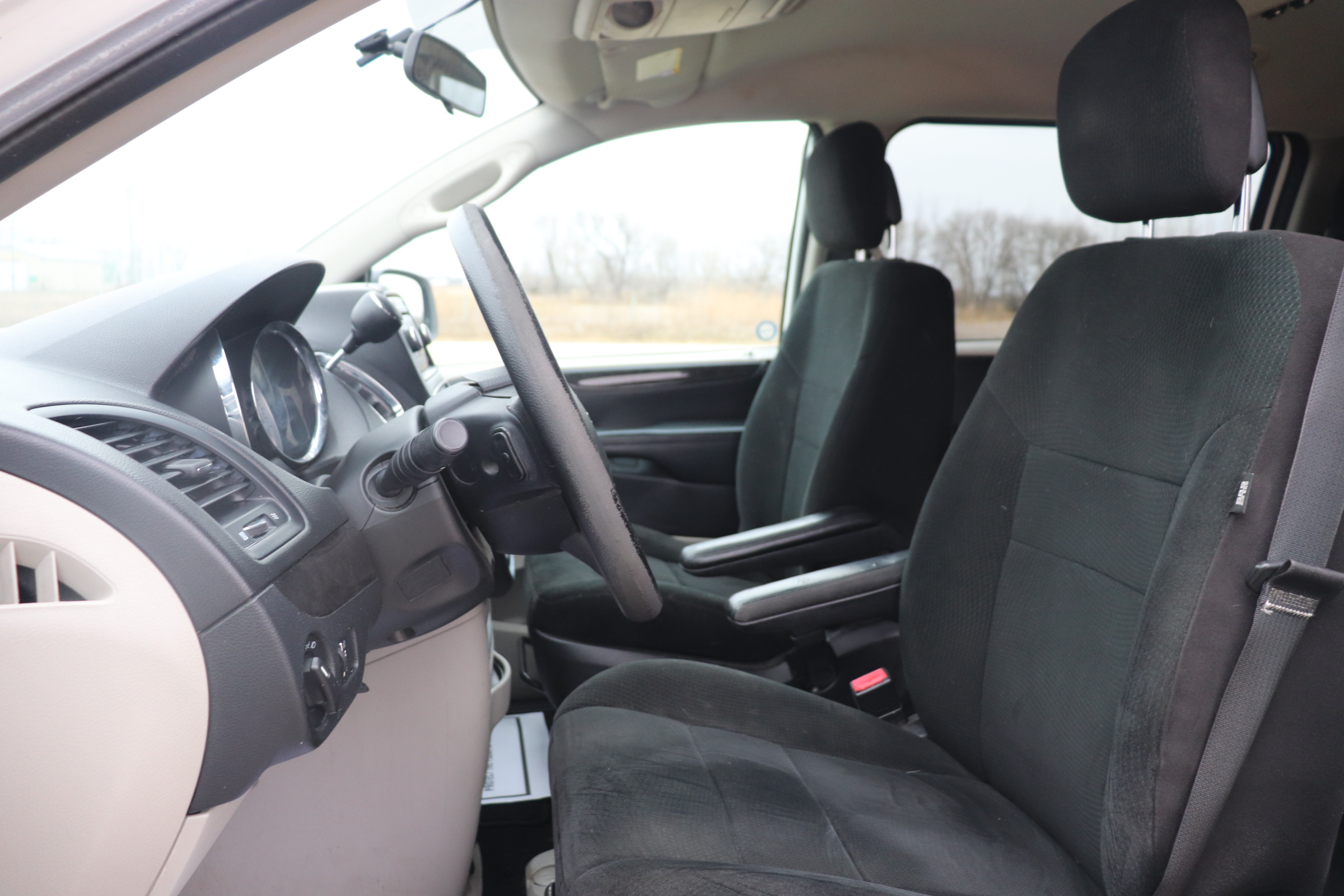 2012 Dodge Grand Caravan (R)(C)(7) SE - 6